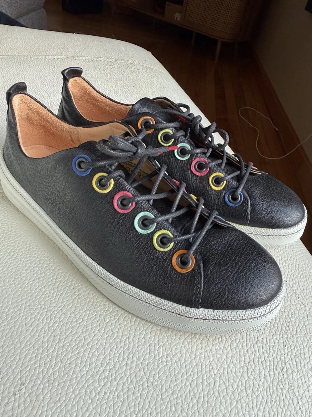 Think! Women’s leather shoes - Great condition